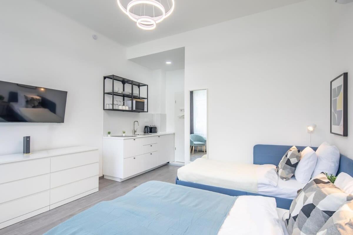 Newly Designed Central Studio Budapest Extérieur photo