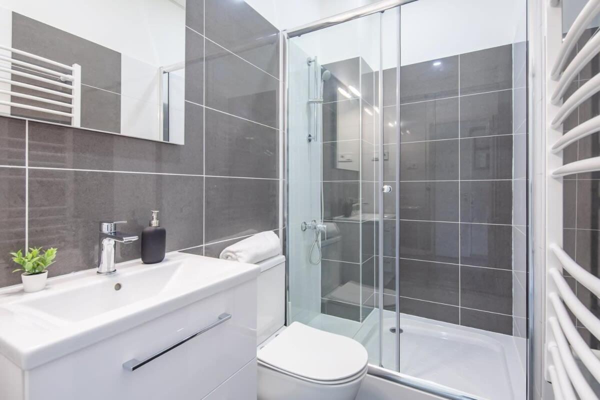 Newly Designed Central Studio Budapest Extérieur photo
